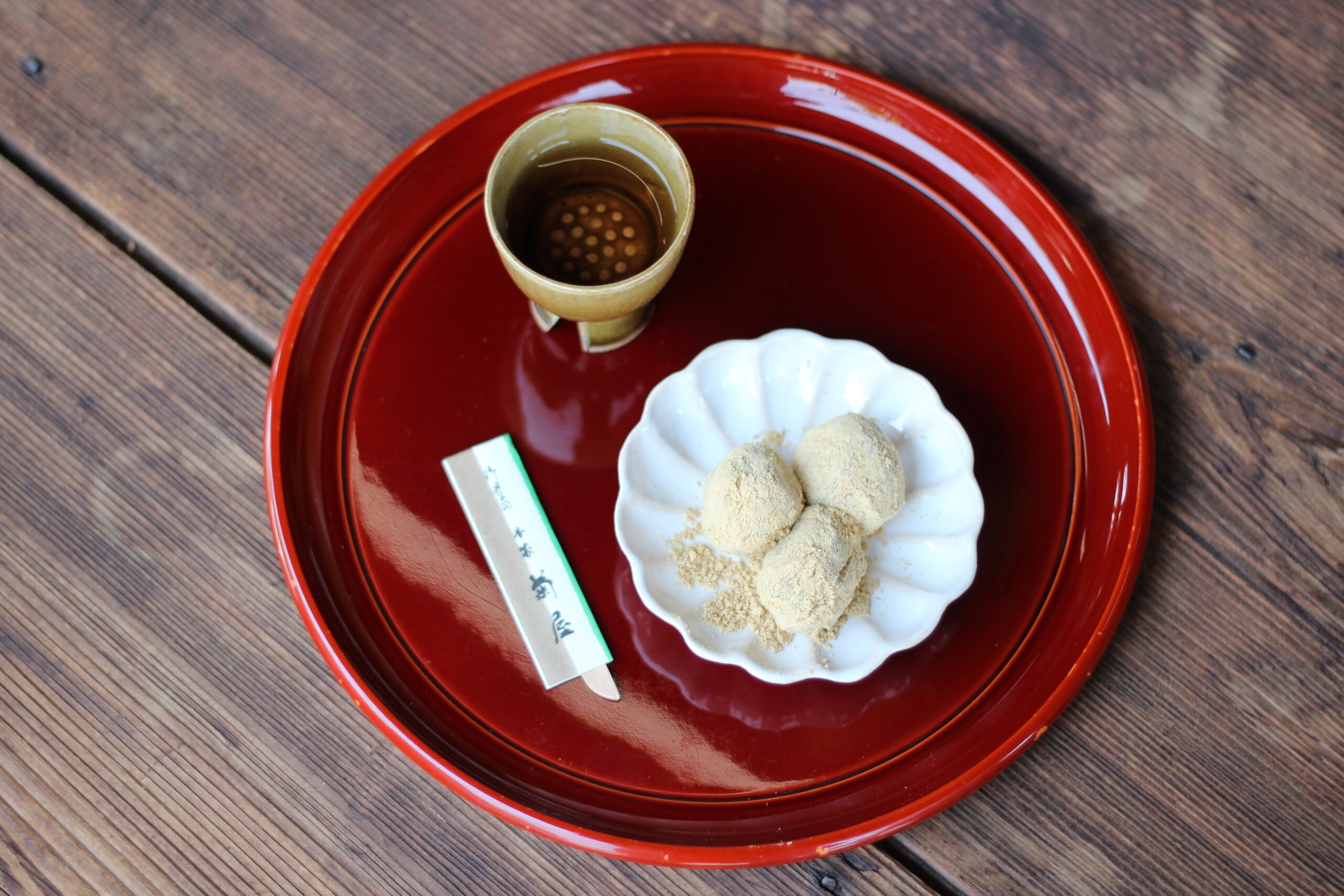 400年以上続く老舗の御菓子司「本家菊屋」