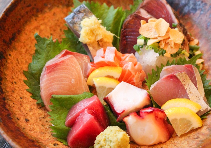 昼飲み大歓迎！ランチメニューも豊富な「大衆酒場 中庭」