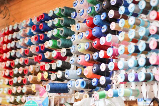 もちいどの夢CUBEにある洋服のリペア・リメイク・アップサイクルのお店「縫製基地」