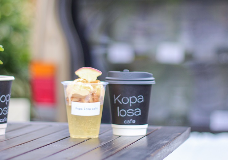 キッチンカーで美味しいコーヒーが飲める生駒の移動販売カフェ「kopa losa cafe」