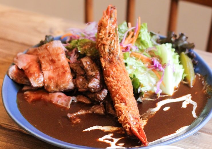 ボリューム満点！絶品カレーライスを堪能できる「niku to spice」