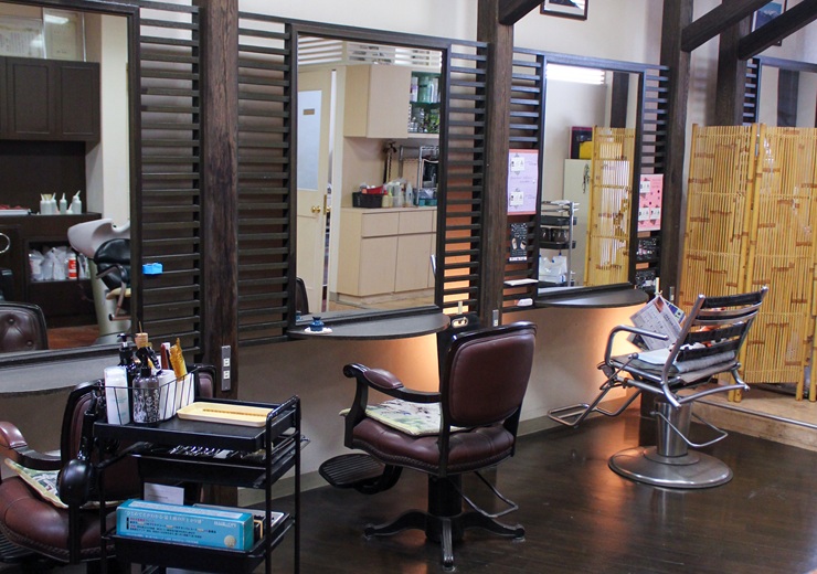 王寺駅からすぐ、アットホームな雰囲気が魅力の美容室「クリニックサロン 日の丸」